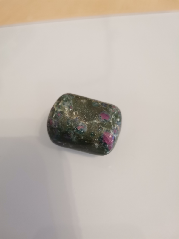 Rubín vo Fuchsite RU2